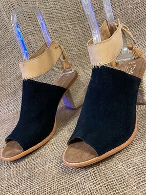 Toms Sandals Black Tan tie back block heel Women  Size 9.5